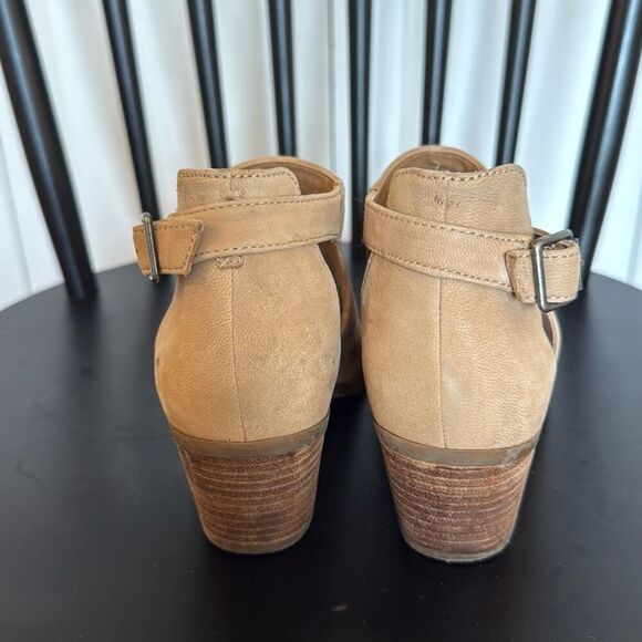 Lucky Brand Barimo heeled leather peep toe shoes size 5.5 - Picture 5 of 10